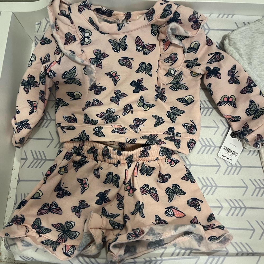 Pink Butterfly Print Sweatshirt and Shorts Set NWT 18 months